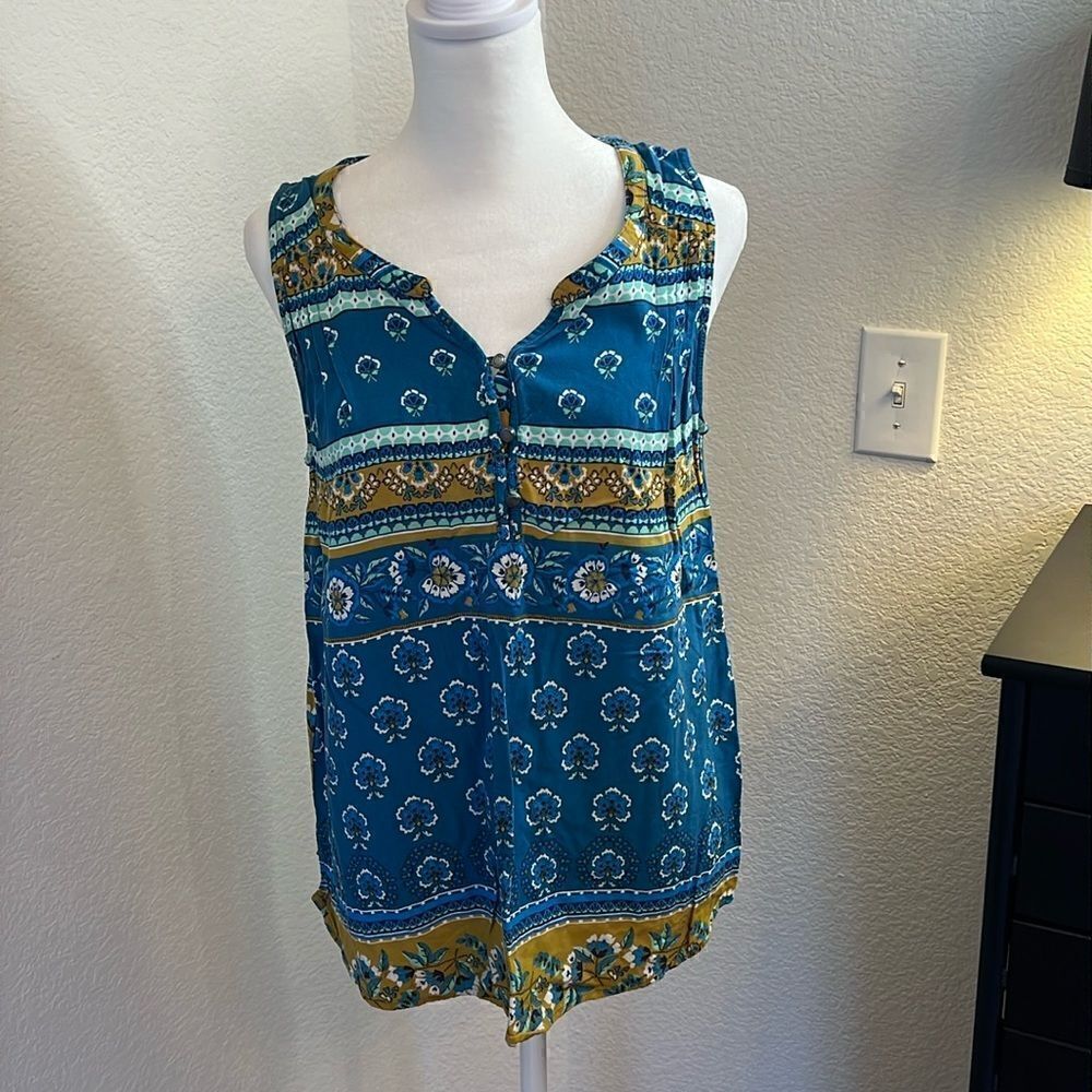 Sonoma Sleeveless Wide Tank Top - Size Medium
